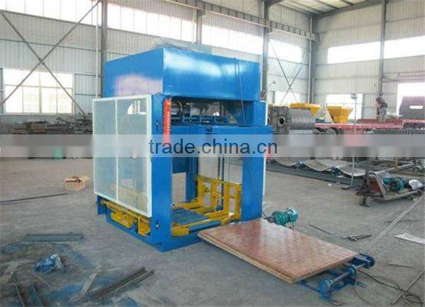 Automatic pallet feeder for block machine