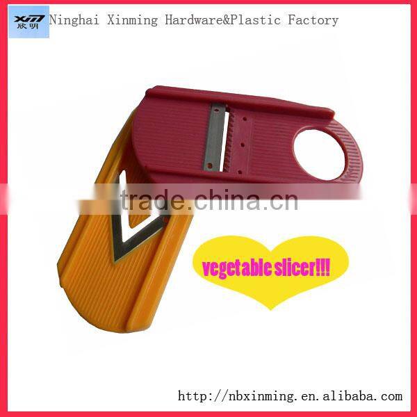 plastic fruit and vegetable slicer with stainless blade