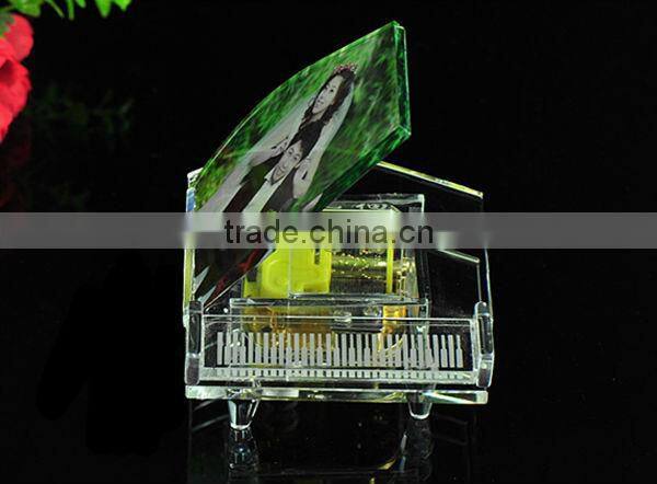 Fast color crystal piano for Valentine's Day
