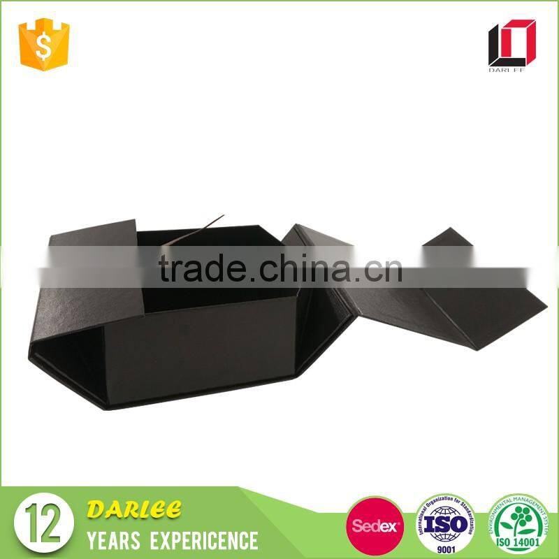 High quality matte black custom clamshell collapsible foldable packaging box with magnetic closure