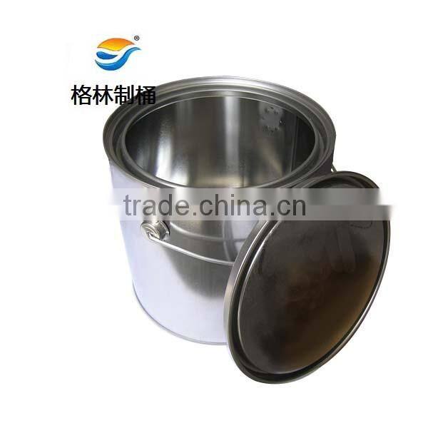 2.5L Round metal bucket with metal handle
