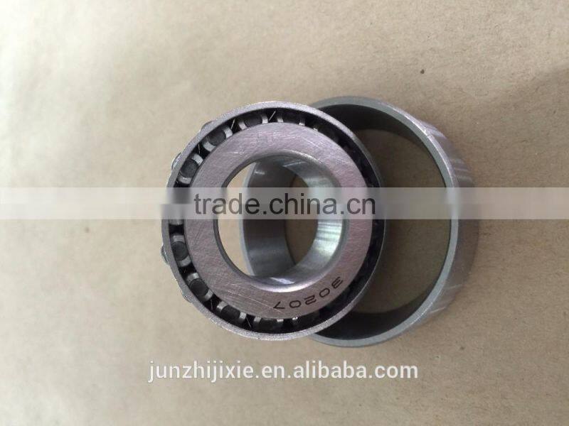 China Manufacturer Tapered Roller Bearing 30207