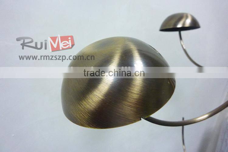 Fashionable metal wire hat display stand/cap rack