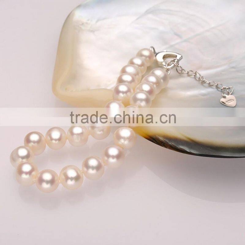 white color fresh water pearl bracelet fashion jewelry 8-9mm near round with love shape clasp