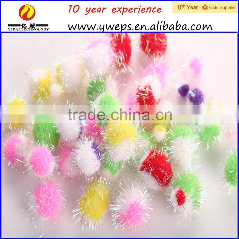 Iridescent polypropylene pompoms