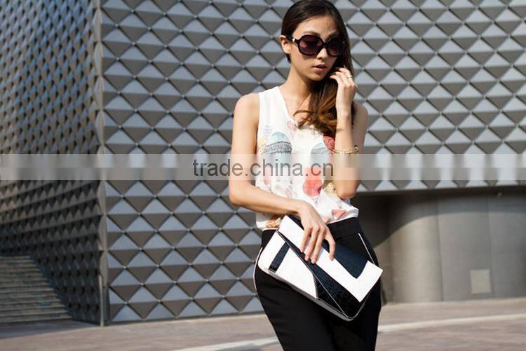 New Hot Serpentine Women Messenger Bags Hit Color Party Bags Tote Designer Handbags Brands Vintage Cover Women Handbag