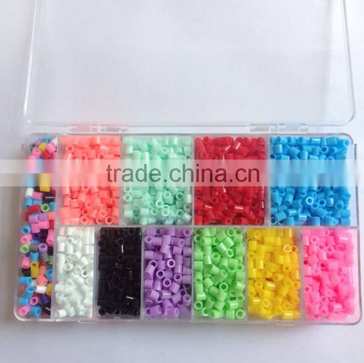 Plastic connecting educational toy
