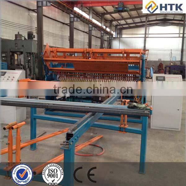 Welded wire mesh rolling machine
