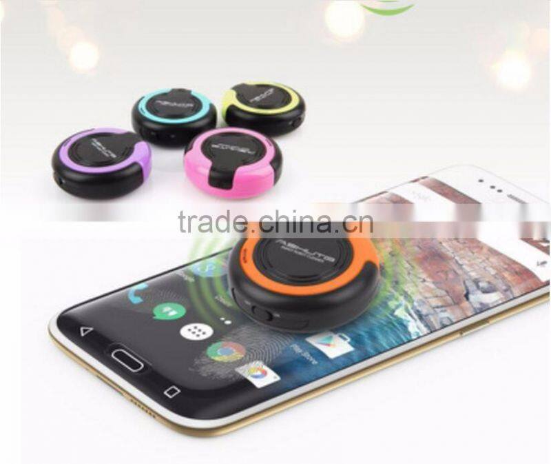 New design cute Universal Mobile Phone Screen Cleaner with CR2032 button battery and 6 colors for optional