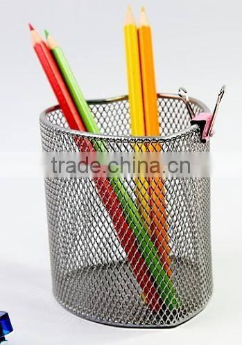 Metal Mesh Heart Shape Desktop Pen Holder