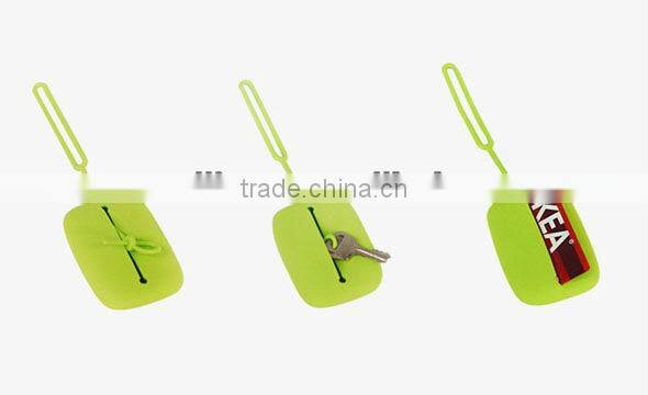 Custom pvc 3D rubber name keychain