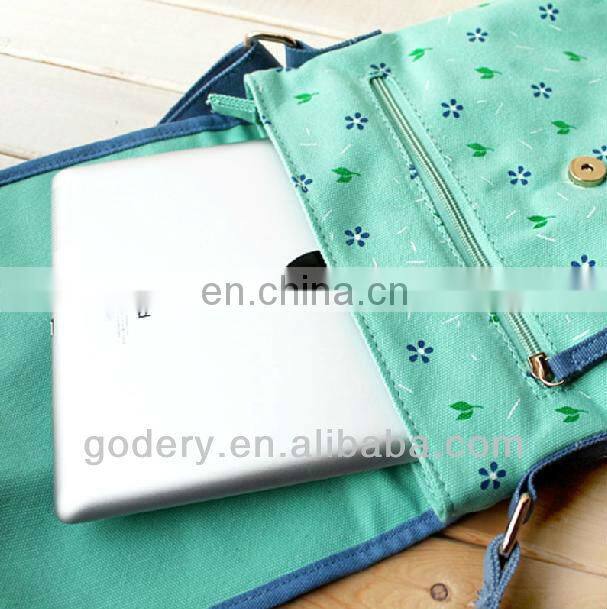 Fashional girls canvas messenger bag