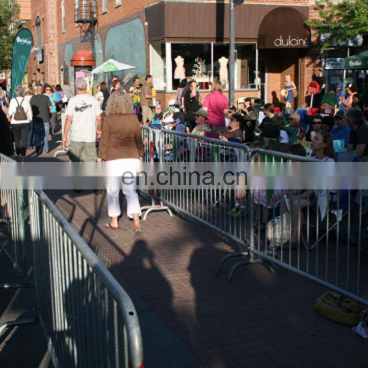 Hot sell crowd control barrier fence panels barrier gate price