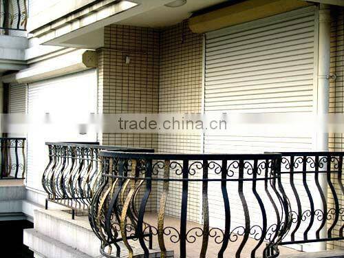 2013 Top-selling hand forging modern fence and balconies