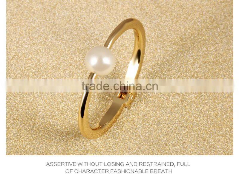 Opal Pearl Bangle Europe 18 K Gold Exaggerated Version Of Ms Wide Bracelet