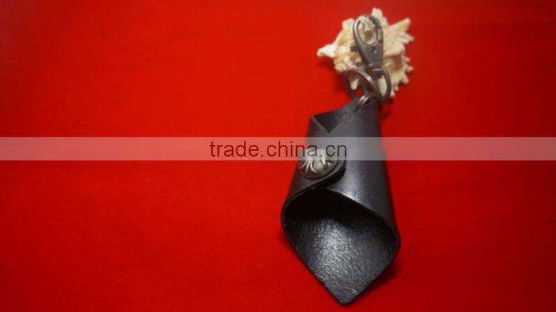 Fashionable diamond shape real leather key holder protection metal cross interlocked carabiner keychain