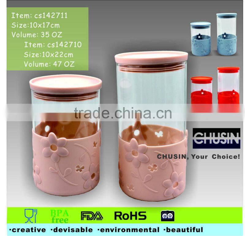borosilicate glass jar with silicone sleeve and silicone lid
