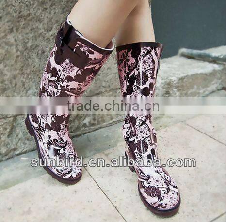 rubber boots,Different Sizes,patterns are available