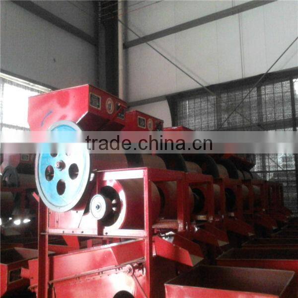 high efficiency earthnut picker/peanut picking machine/dry peanut picking machine