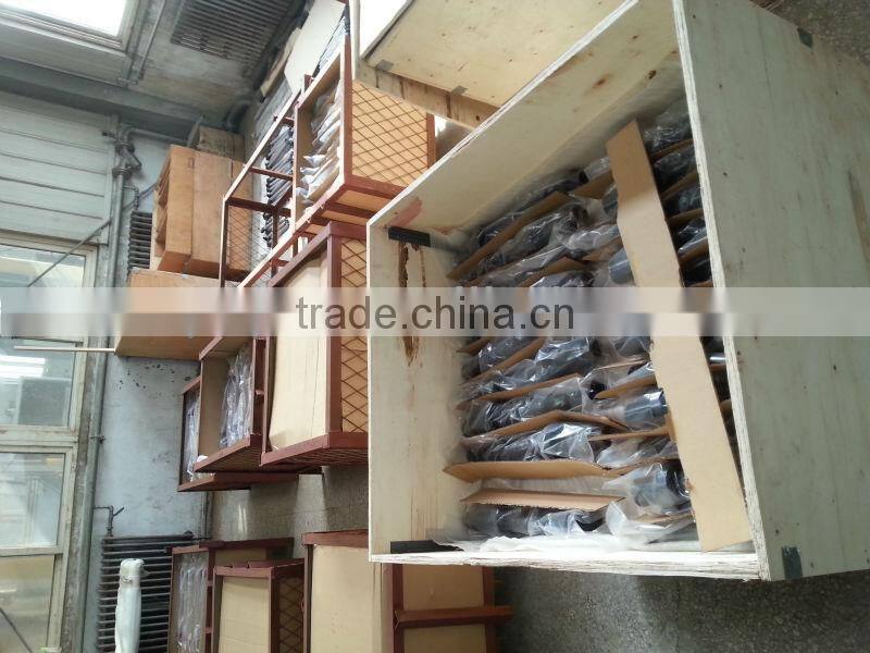 compact tie rod hydraulic cylinder for agricultural equipment