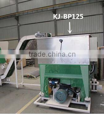 high performance hydraulic wood/ oil palm fibers brick making machine 7.5kw exported to Russia