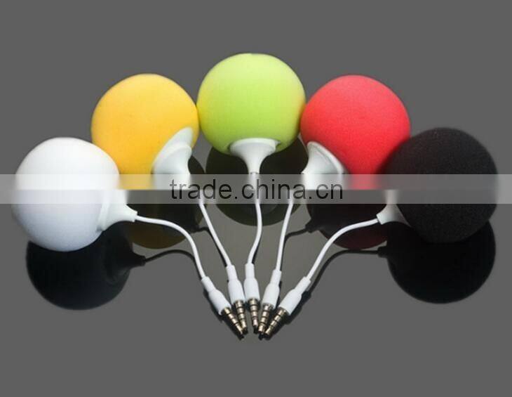 2016 Hot selling portable sponge USB mini ball speaker with 3.5mm jack audio cable for all mobile phone, laptop etc