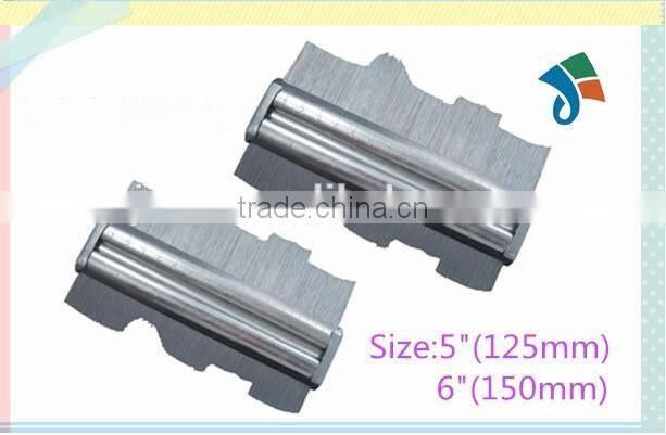 Making angel use multipurpose steel calipers