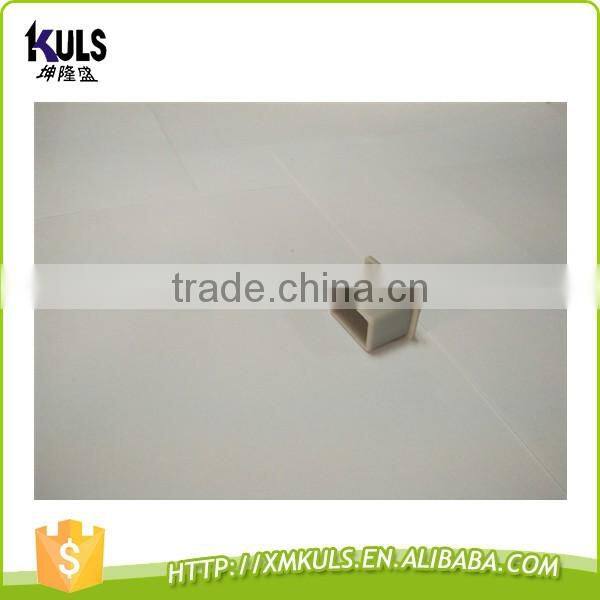 Retaining screw and small sealing of injection mould for umbrella accessories