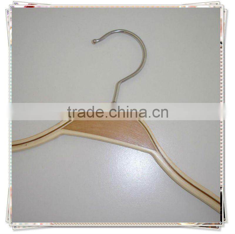 AT68 laminated wooden dress hanger