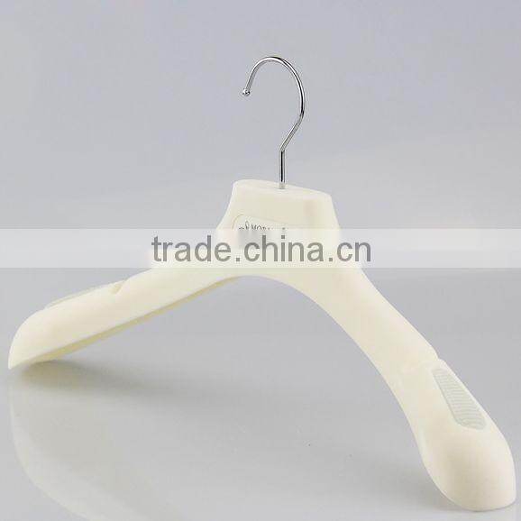 hot selling velvet hanger can be acceped customized logo
