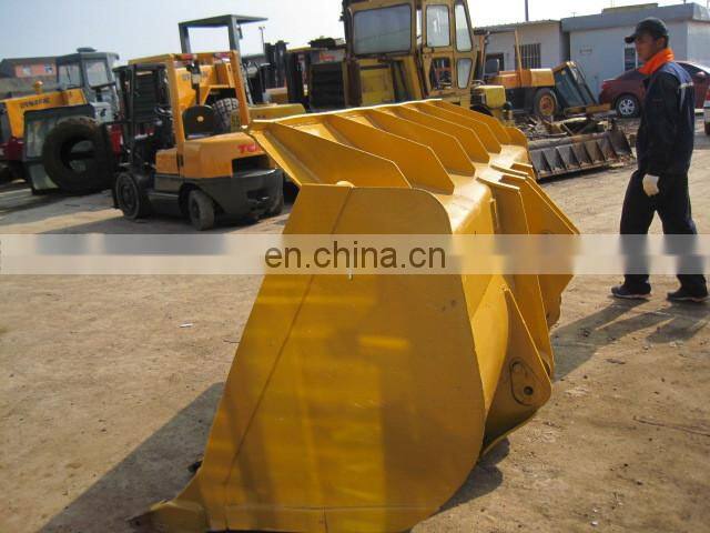 Used wheel loader Caterpillar 966G loading, Loading service for Caterpillar 966 loader