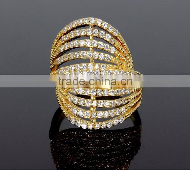Newest Design Saudi Love 18K Gold Clear Stones Elegant Bridal Jewelry Ring in CZ