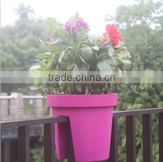 Self Watering PP Balcony Planter From China