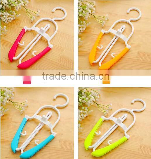 Magic Home Travel Portable Folding Plastic Clothes Hanger Shirt Drying Rack Hook