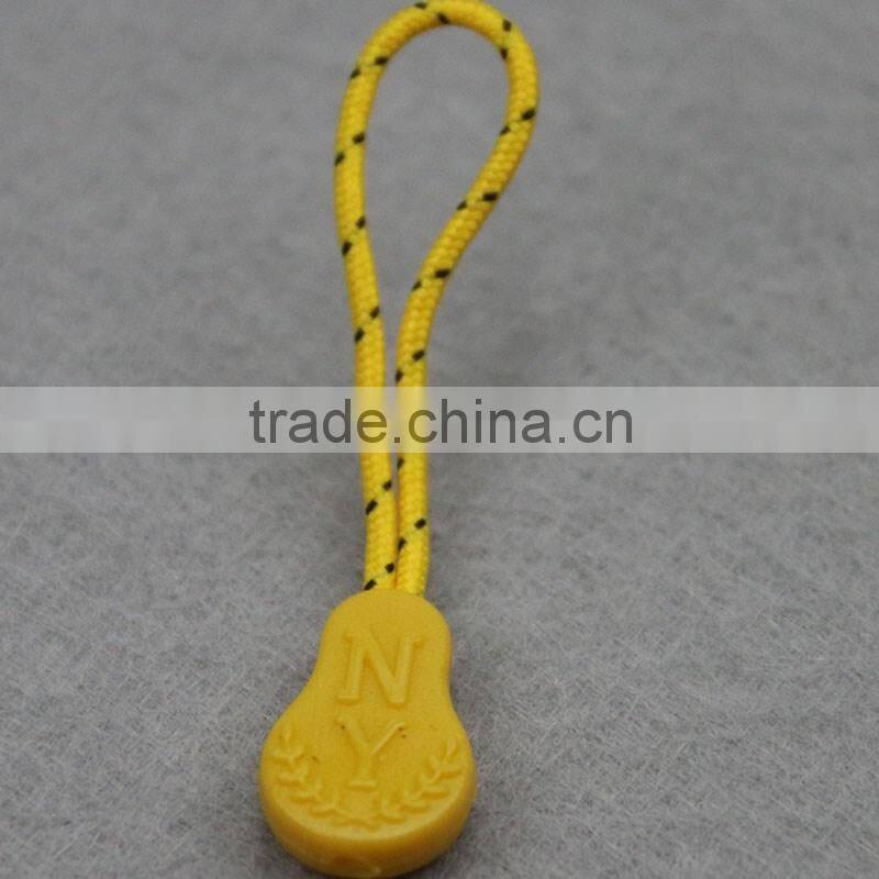 Plastic double slider plastic zipper puller