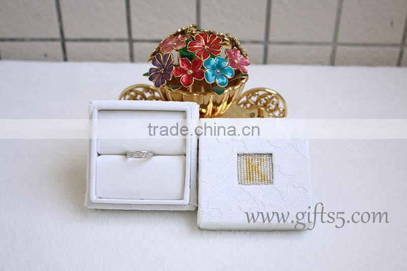 Customized High Quality Paper Wedding Jewelry Ring Box Handmade with beaded name plate of K