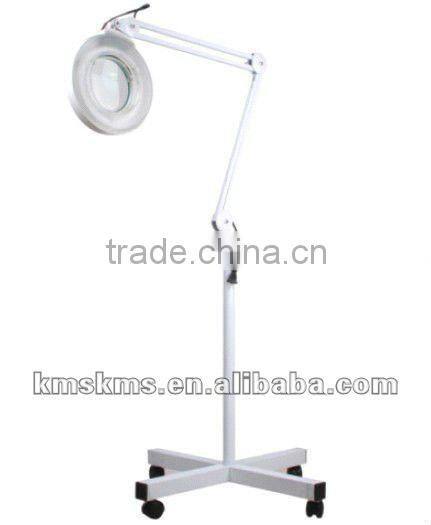Skin Magnifying Lamp