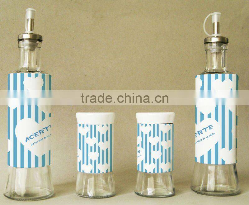 4pcs/set with metal cover glass spice jar set
