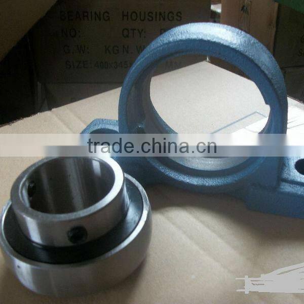 Cast iron square-flanged bearing unit UCF309