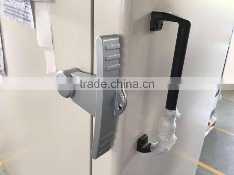 MDF-25V328E LED display Low Temperature Freezer with Optional several types store baskets