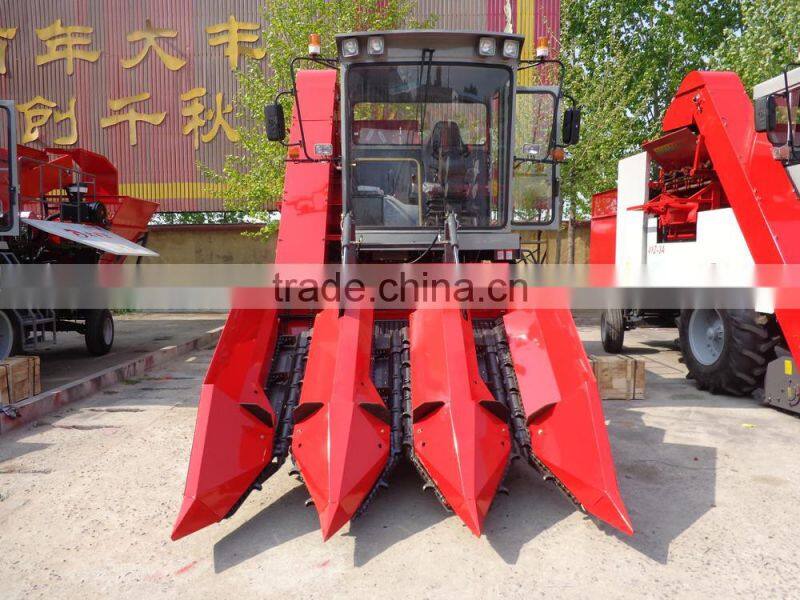three rows corn harvester machine