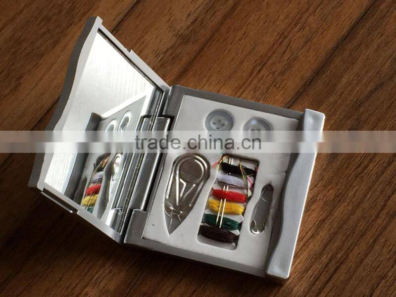 2016 new promotion gift product sewing set with comb make up mirror Needlework set