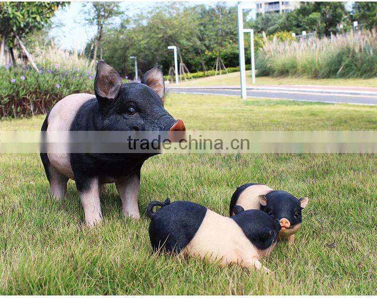 Garden decoration lifelike animal figurine life size pig statue