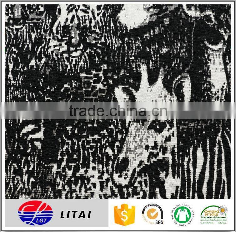 Animal design Rayon woven jacquard fabric
