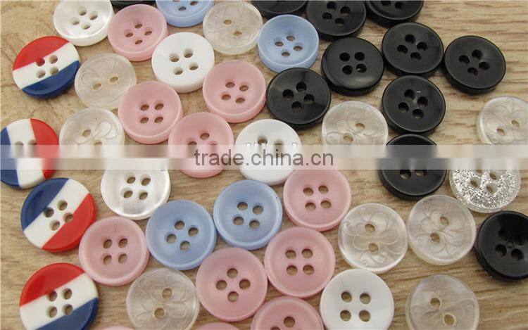 Wholesale Fashion Decoration 4 Holes Custom Resin Button