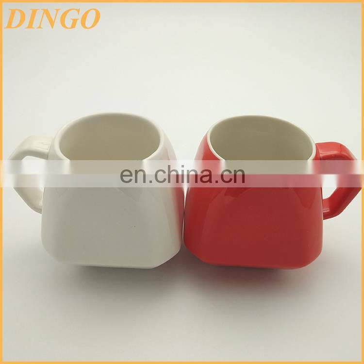 China Manufacturer Custom LOGO White Porcelain 11OZ Cups/Ceramic Mugs
