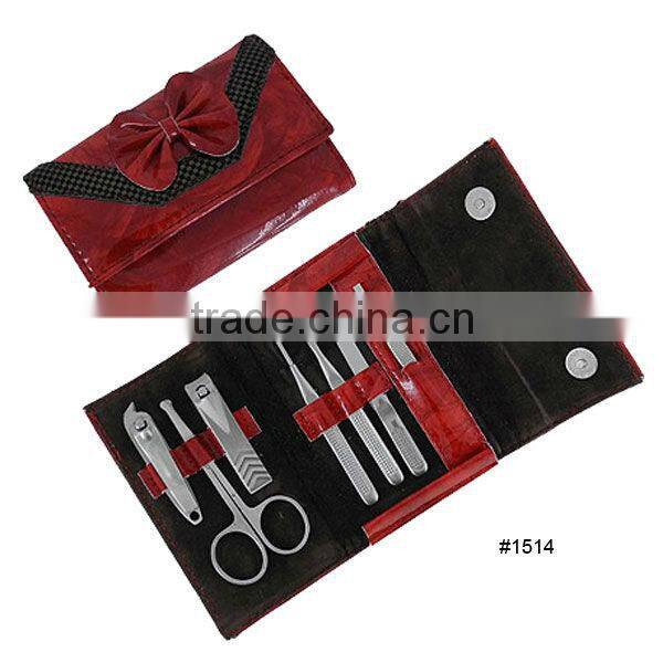 Pretty nice manicure set with bow girls manicure kit