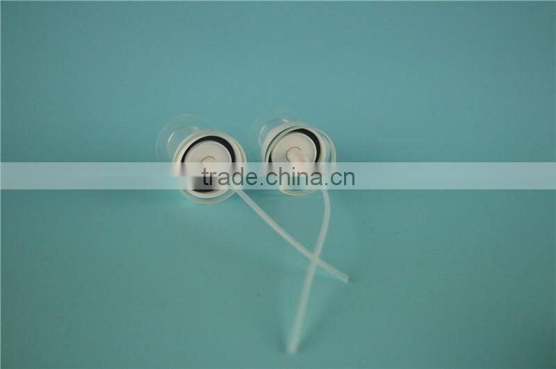 China supplier cosmetic packaging pet crimp bottle with mist sprayer free samples