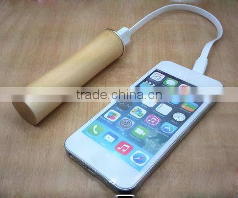 Fashion wood 2600mAh power bank cheap charger for smart mobile