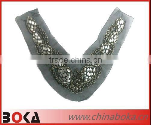 Fashion beaded rhinestones collar neck design